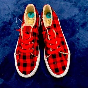 Black and red blowfish shoes